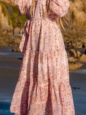 Ivy City Co Pink Floral Tiered Maxi Dress